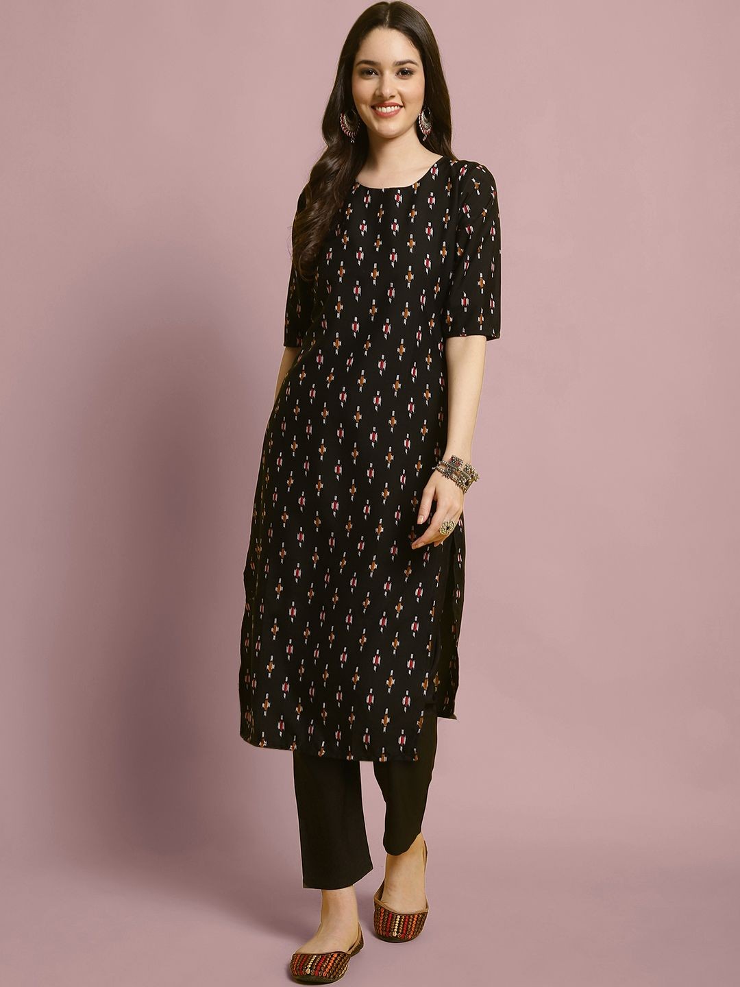 

7Threads Ethnic Motifs Printed Straight Kurta with Trouser, Black