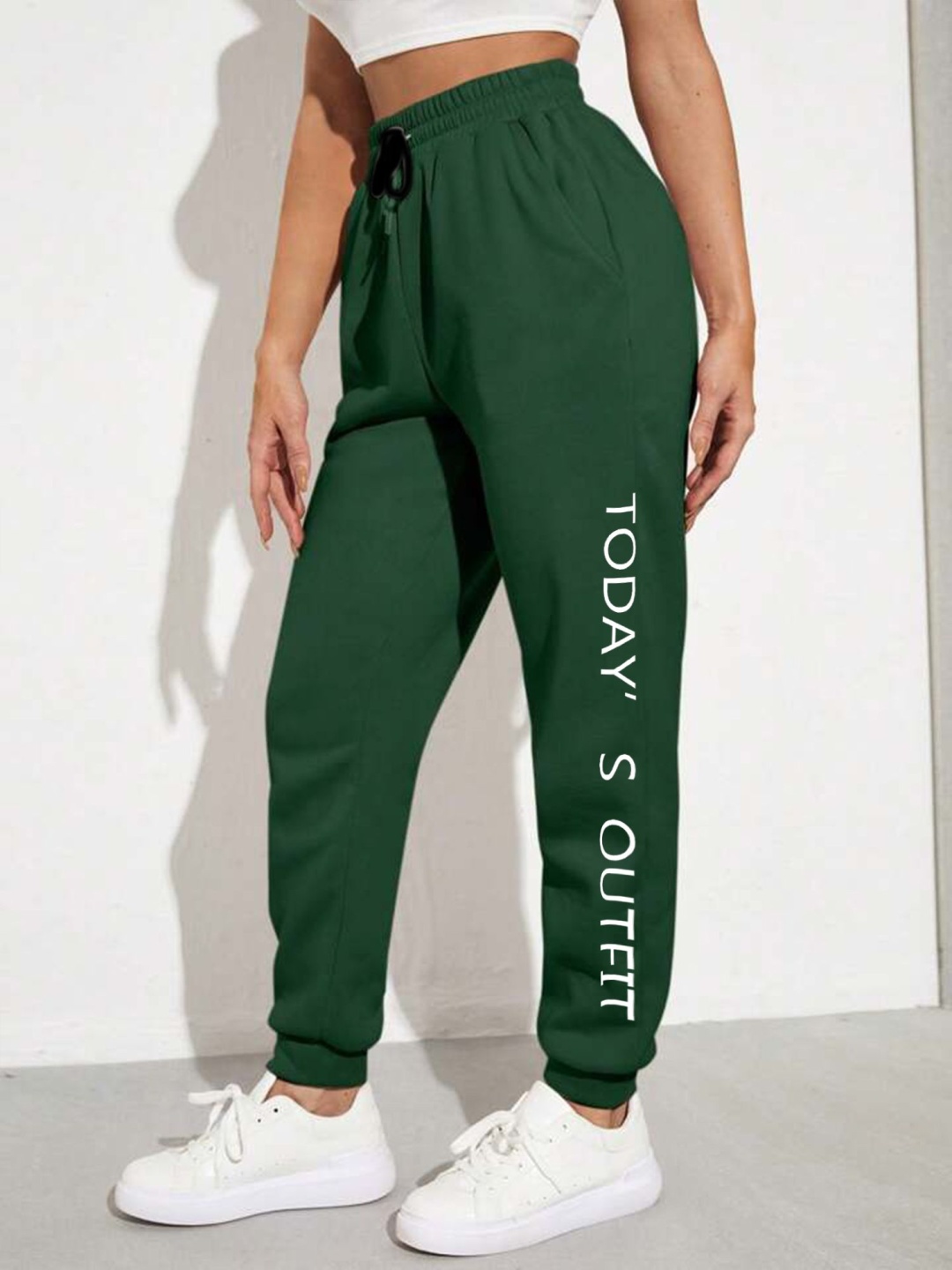 

TABADTOD Women Printed Regular Fit Mid-Rise Joggers, Green