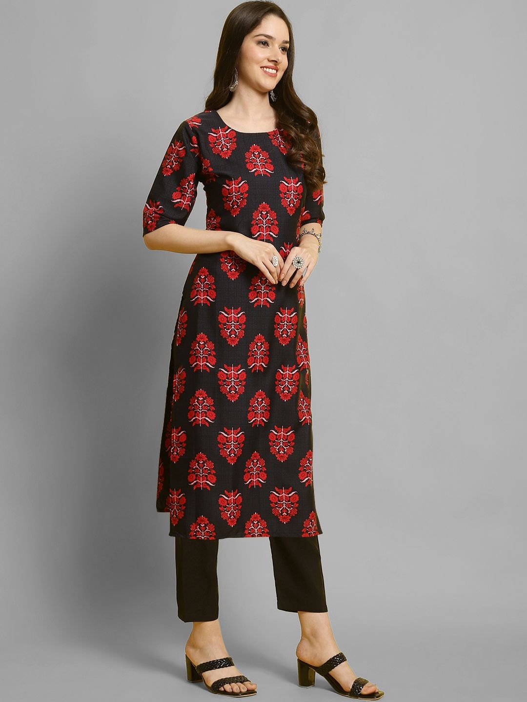 

7Threads Ethnic Motifs Printed Round Neck Straight Kurta With Trousers, Black