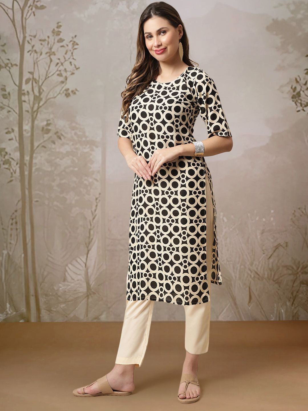 

7Threads Geometric Printed Round Neck Straight Kurta with Trouser, Black