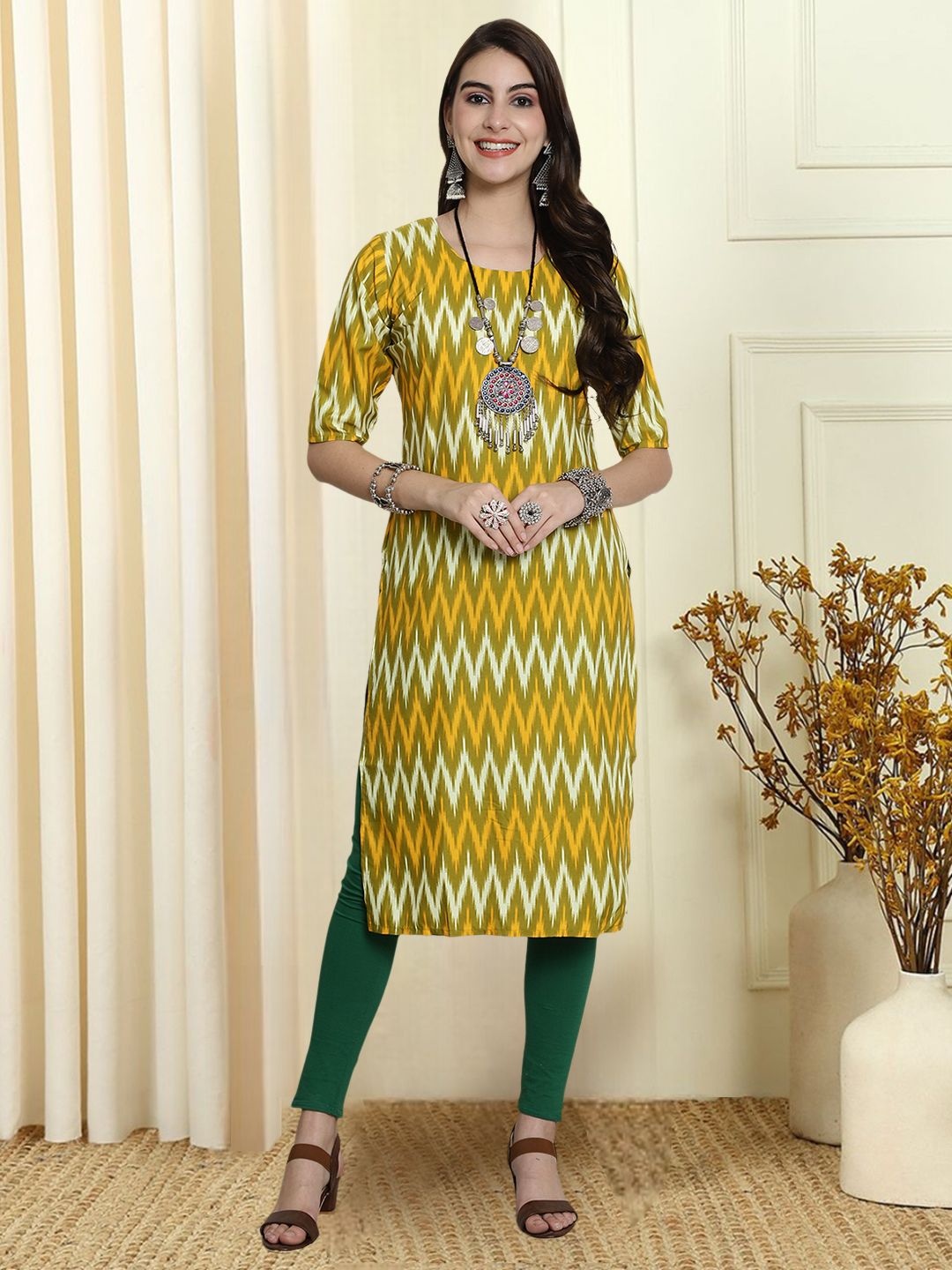 

7Threads Chevron Printed Round Neck Straight Shaped Kurta, Yellow