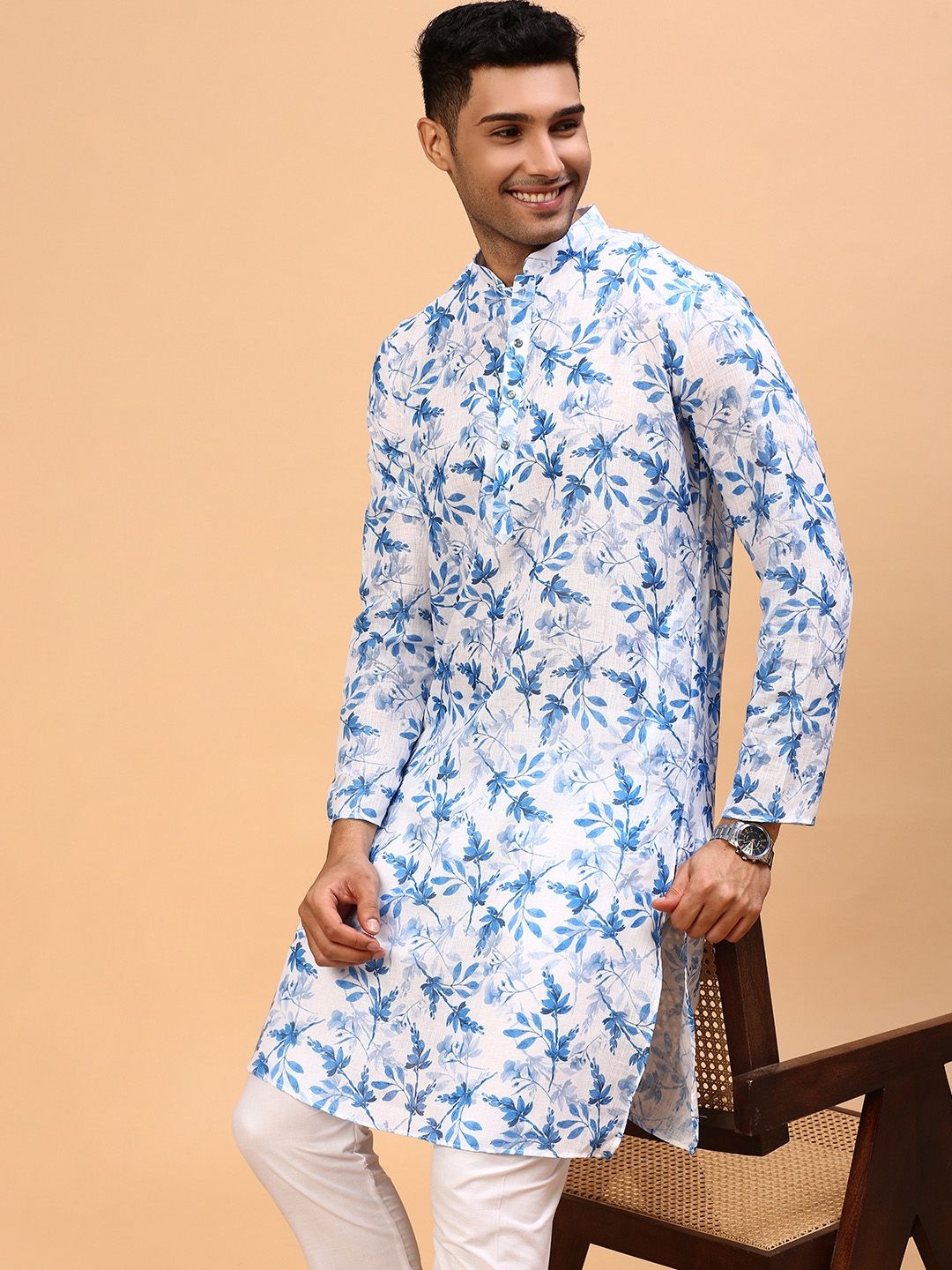 

CS EL Floral Printed Mandarin Collar Cotton Straight Kurta, Blue