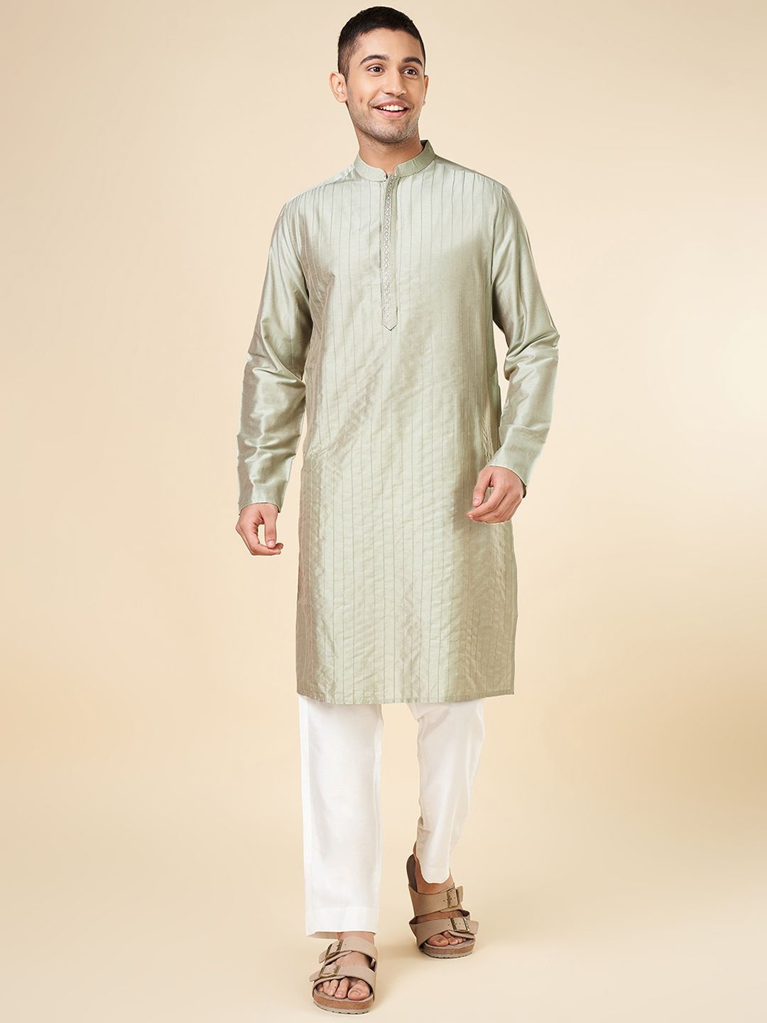 

indus route by Pantaloons Striped Embroidered Mandarin Collar Straight Kurta, Green