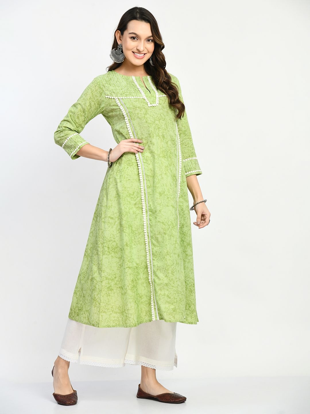 

SHOOLIN Abstract Printed Notch Neck Panelled Pure Cotton A-Line Kurta With Palazzos, Green