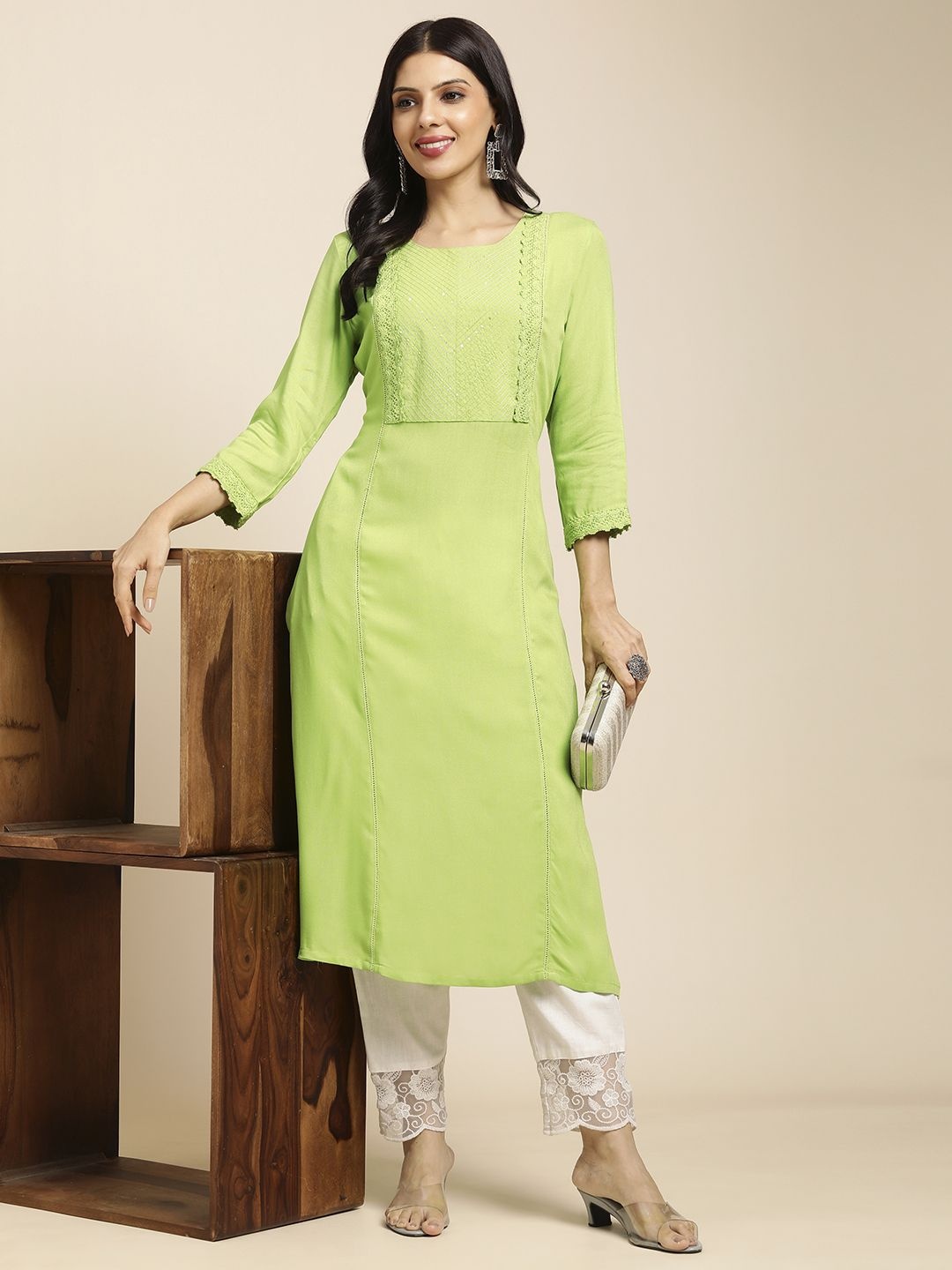 

RATAN Embroidered Round Neck Straight Pure Cotton Kurta, Fluorescent green