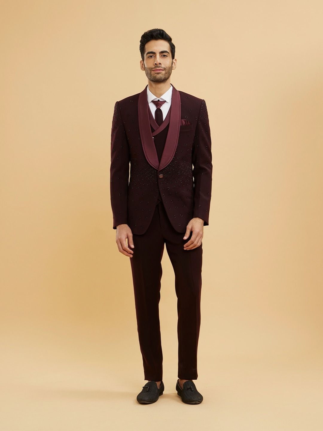 

Twamev Tailored-Fit Single-Breasted Five-Piece Suit, Maroon