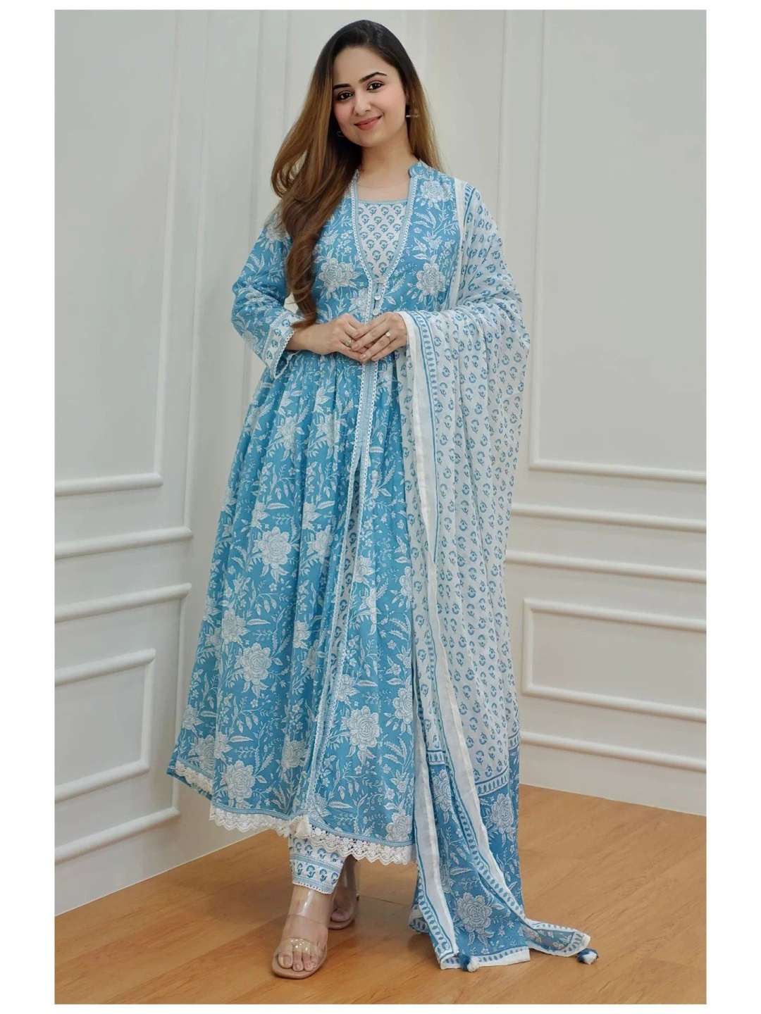 

SHOOLIN Ethnic Motifs Printed Panelled Anarkali Kurta With Trousers & Dupatta, Blue