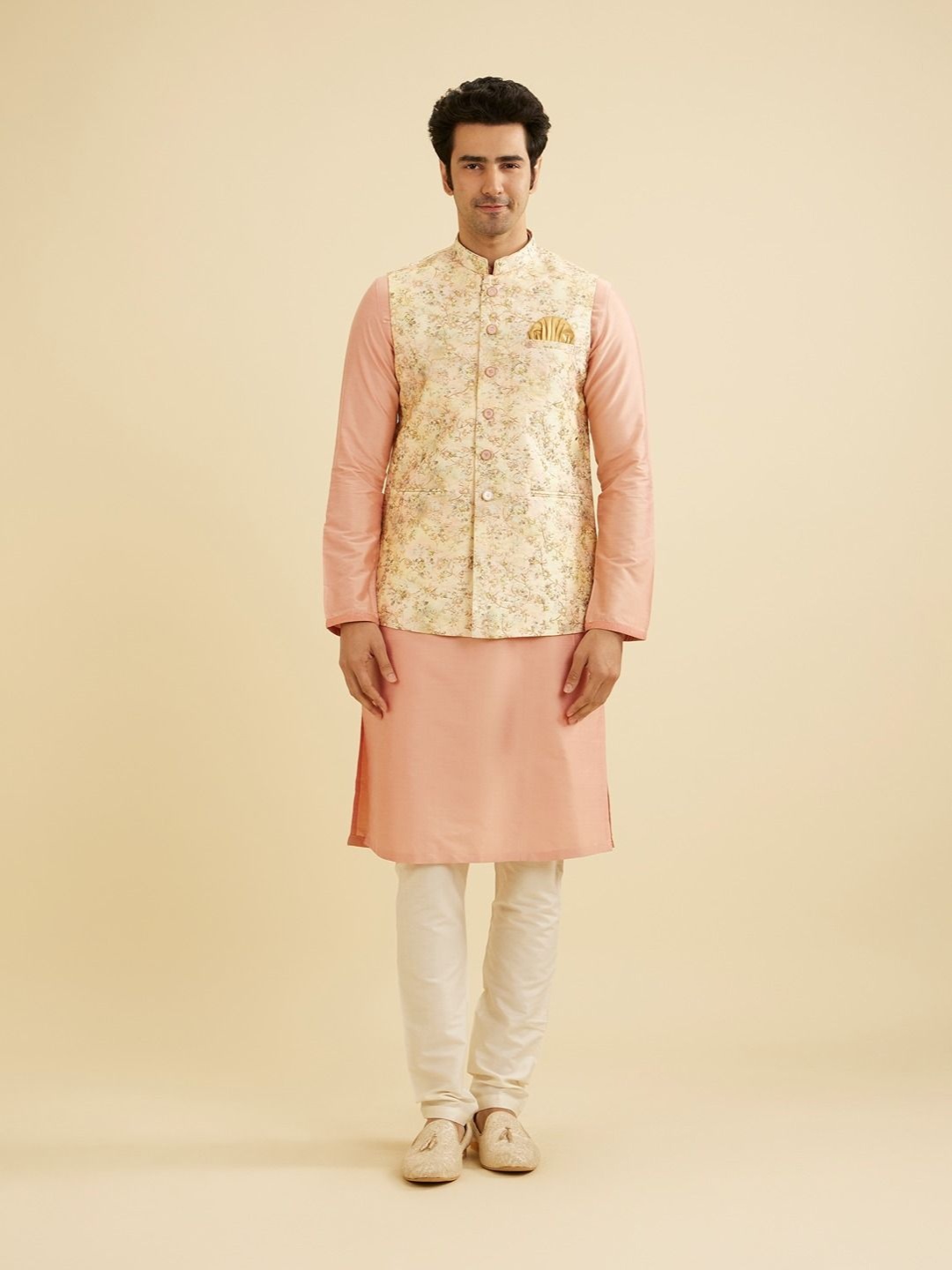

Manyavar Men Embroidered Nehru Jacket, Cream