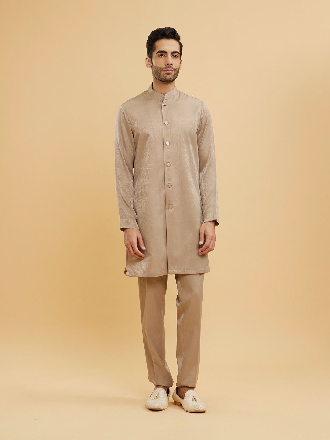 

Twamev Men Embroidered Sherwani Set, Beige