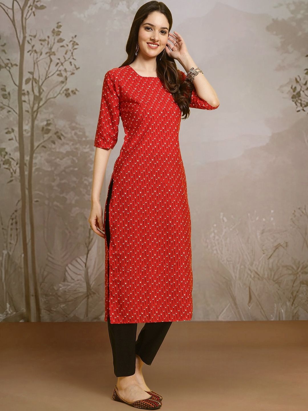

7Threads Floral Printed Round Neck Straight Kurta With Trouser, Red