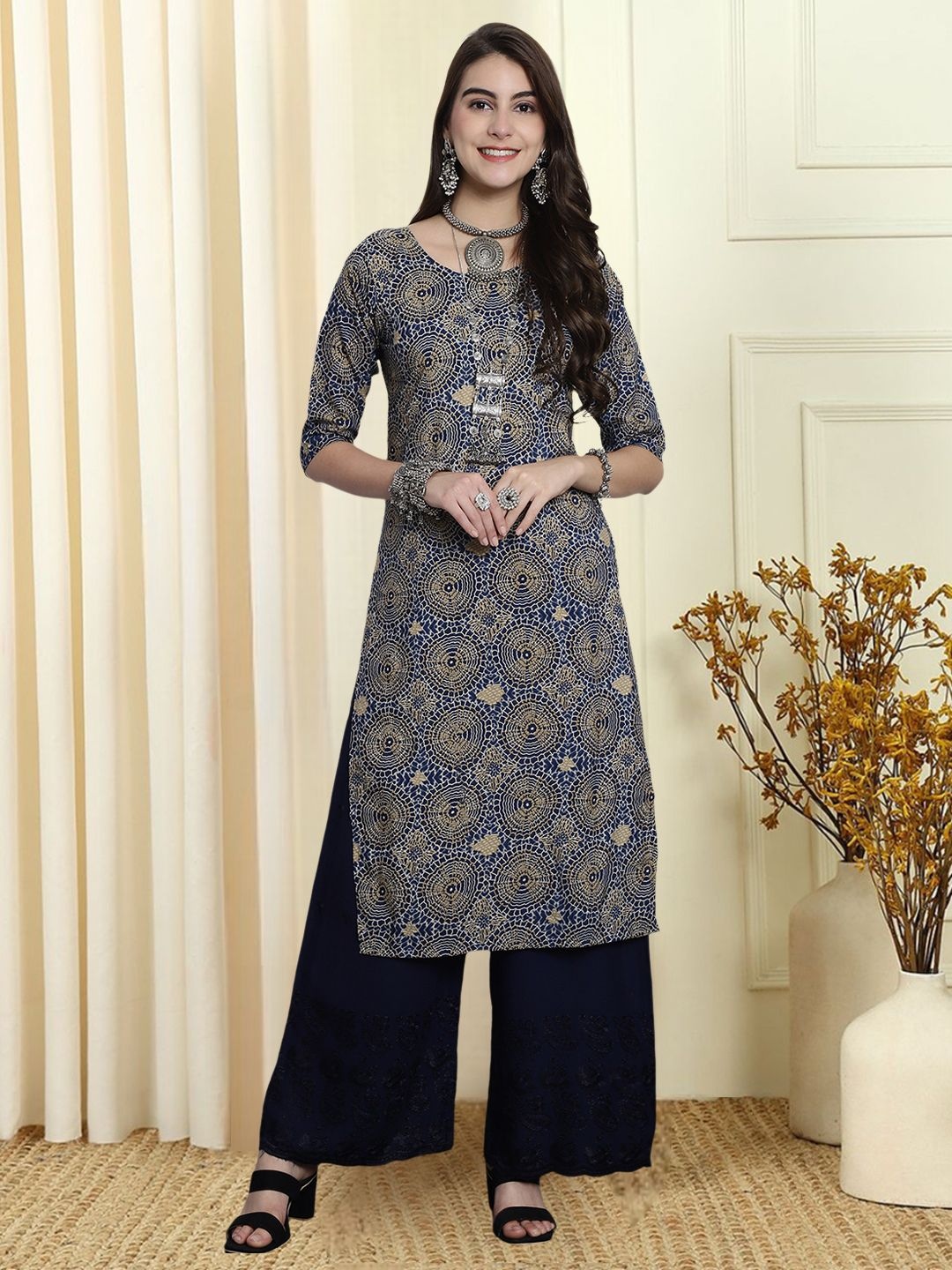 

7Threads Ethnic Motifs Printed Round Neck Straight Kurta, Navy blue
