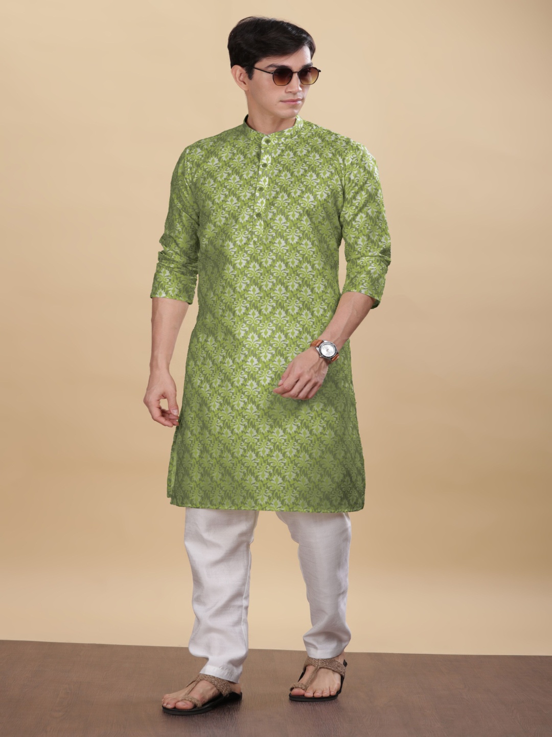 

Anouk Ethnic Motifs Printed Mandarin Collar Straight Kurta, Green