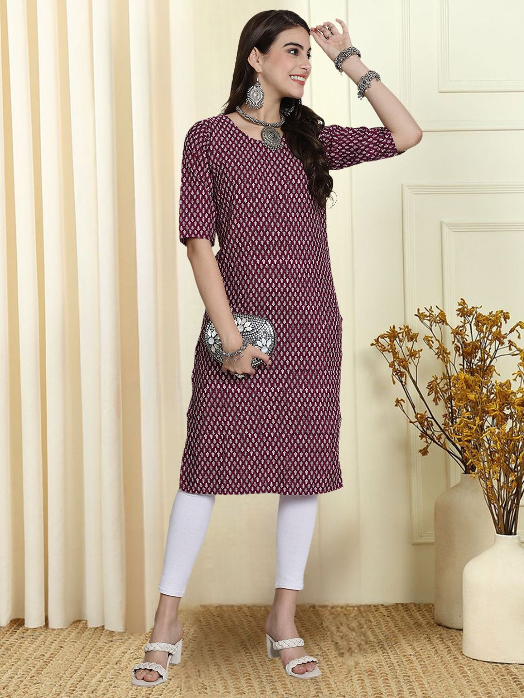 

7Threads Ethnic Motifs Printed Round Neck Kurta, Purple
