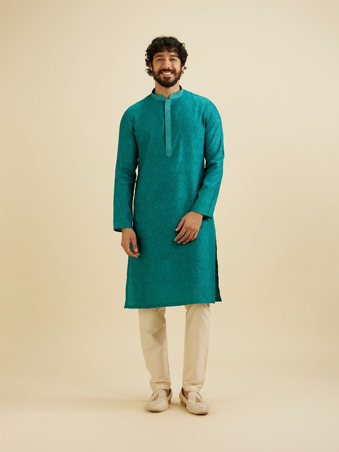 

Manyavar Embroidered Mandarin Collar Straight Kurta with Pyjamas, Teal