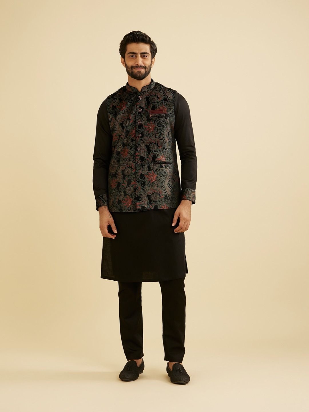 

Manyavar Men Embroidered Beads Stones Velvet Kurta with Pyjamas And Nehru Jacket, Black