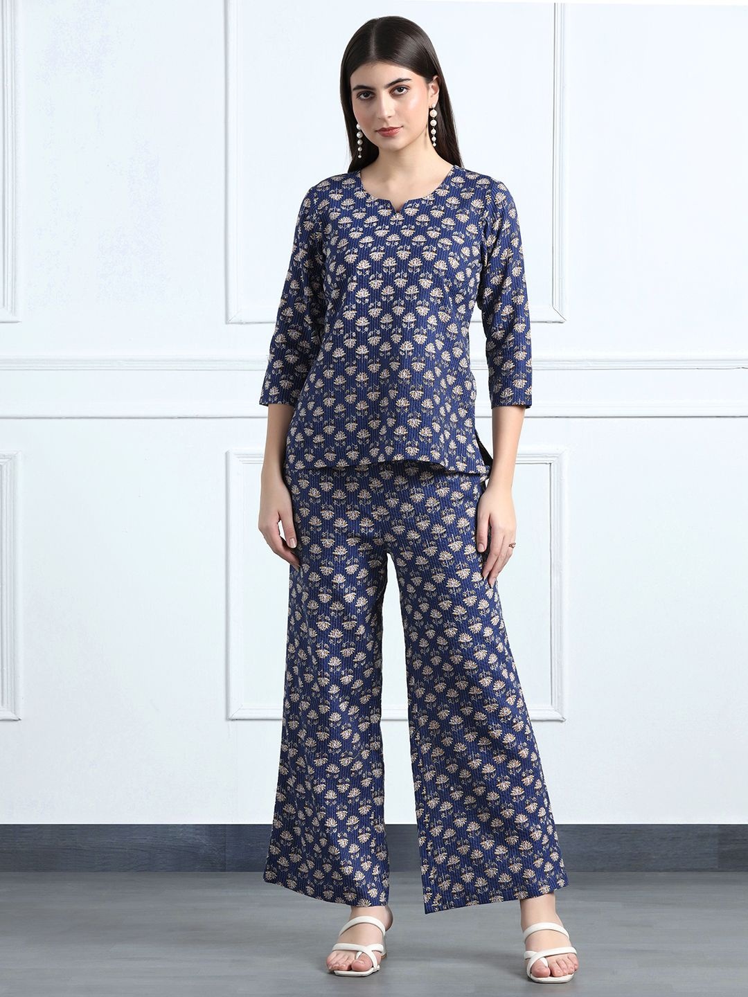 

Moda Rapido Blue Printed Round Neck Three-Quarter Sleeves Top With Trouser