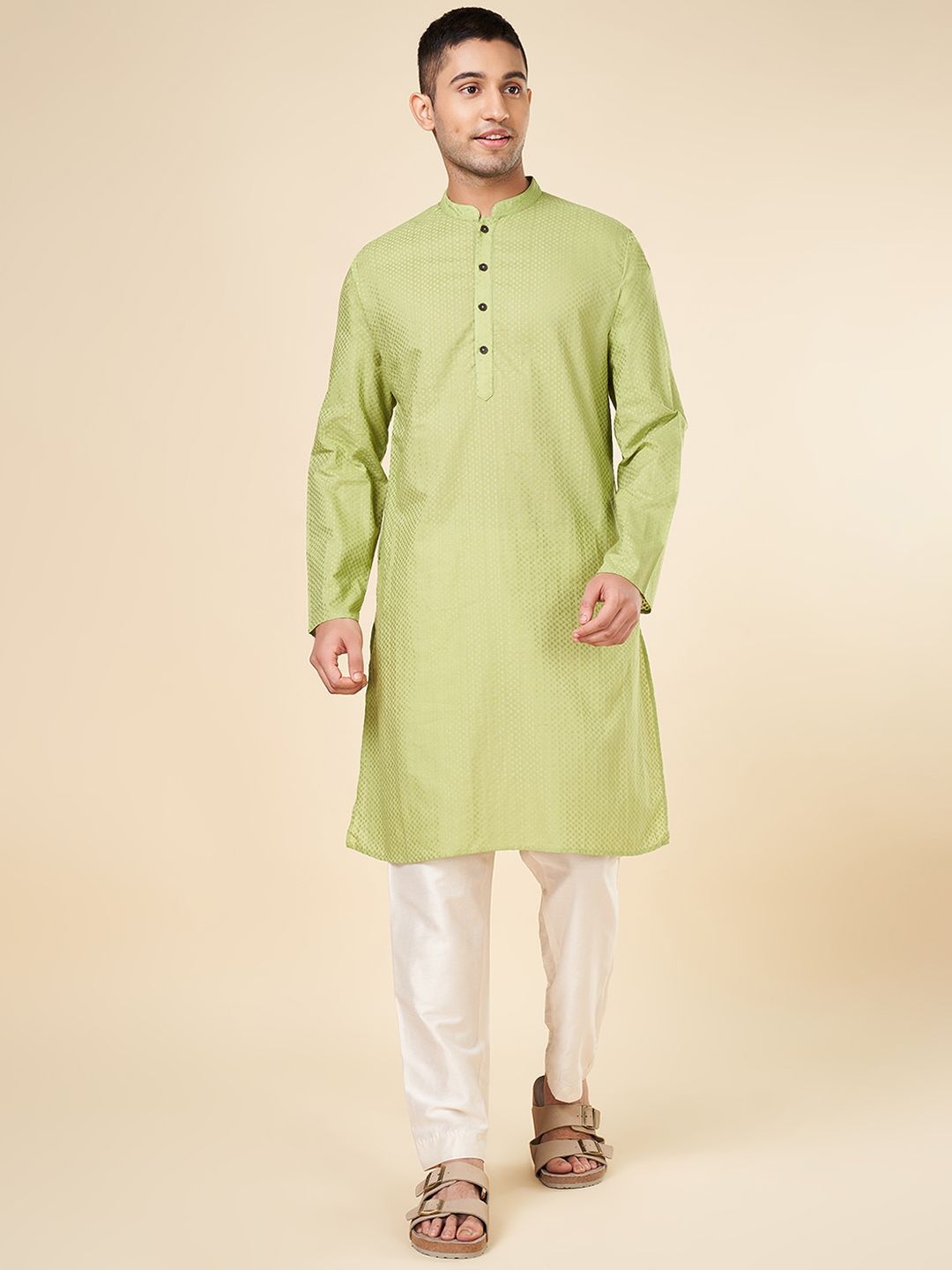 

indus route by Pantaloons Thread Work Dobby Mandarin Collar Pure Cotton Straight Kurta, Green