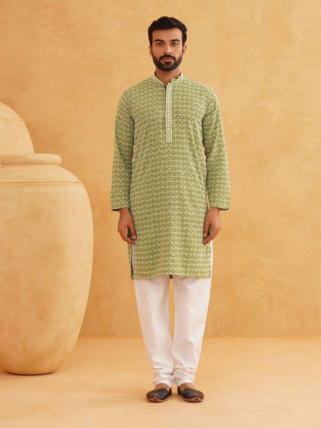 

SOJANYA Geometric Sequinned Mandarin Collar Pure Cotton Straight Long Kurta, Green