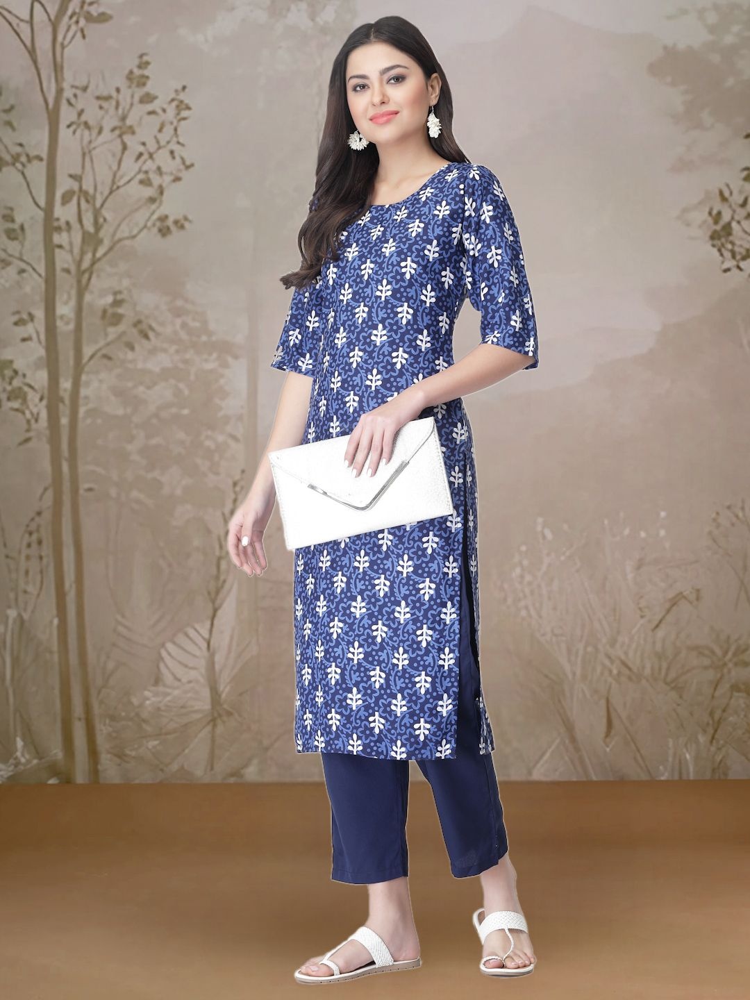 

7Threads Floral Printed Round Neck Straight Kurta With Trouser, Blue