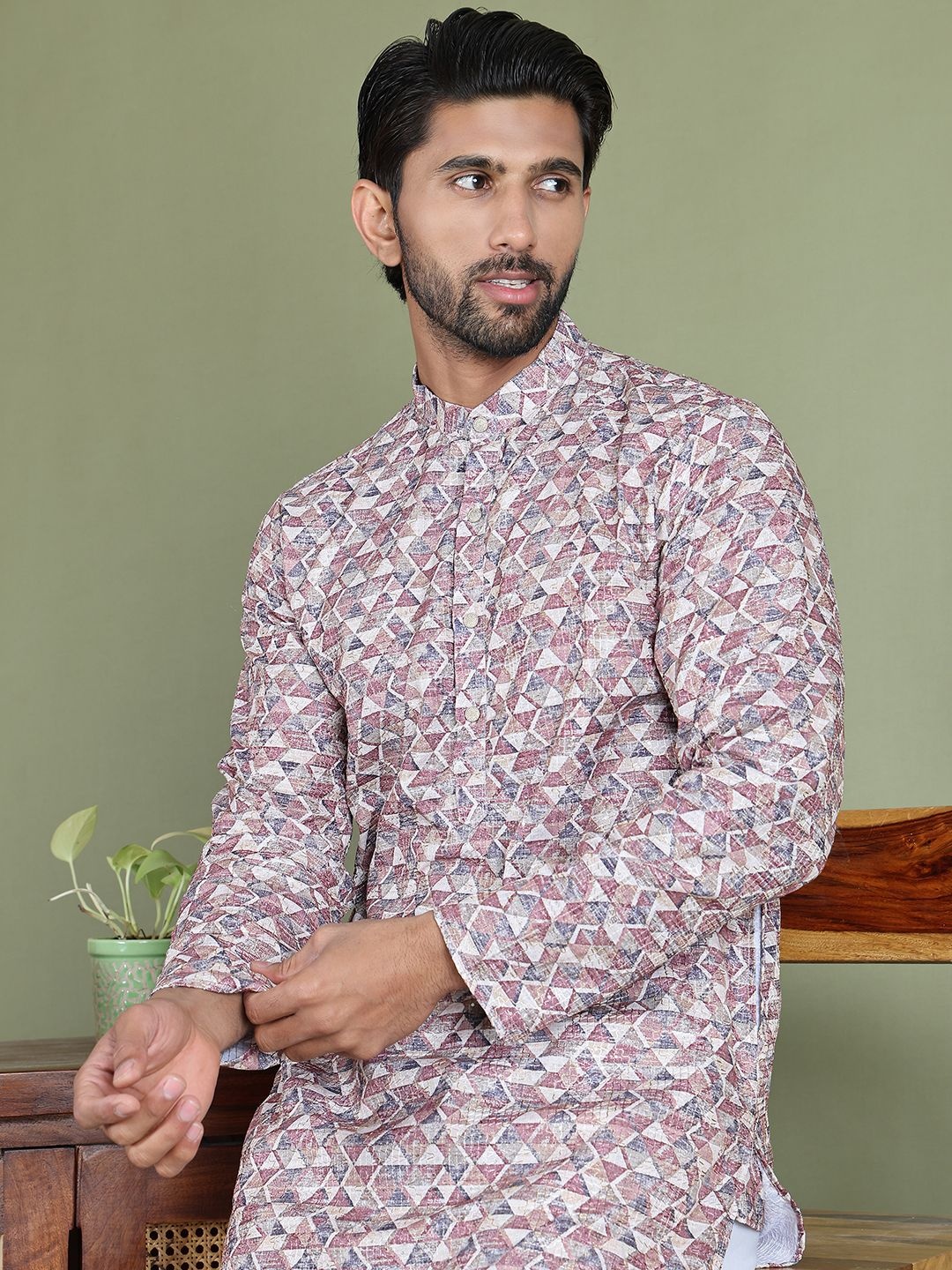 

Jompers Geometric Printed Band Collar Straight Kurta With Trouser, Brown