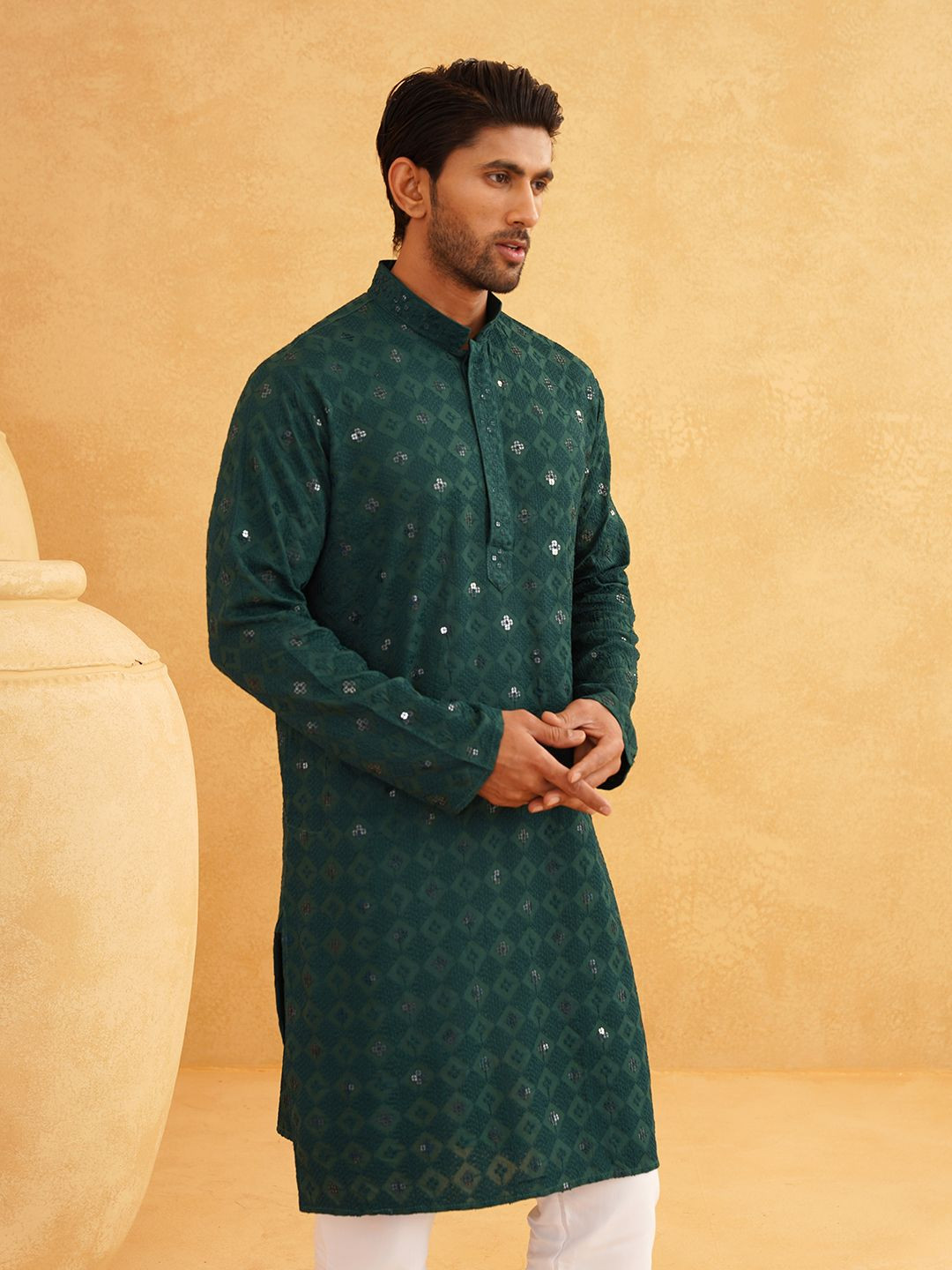 

SOJANYA Ethnic Motifs Embroidered Mandarin Collar Sequinned Pure Cotton Straight Kurta, Green