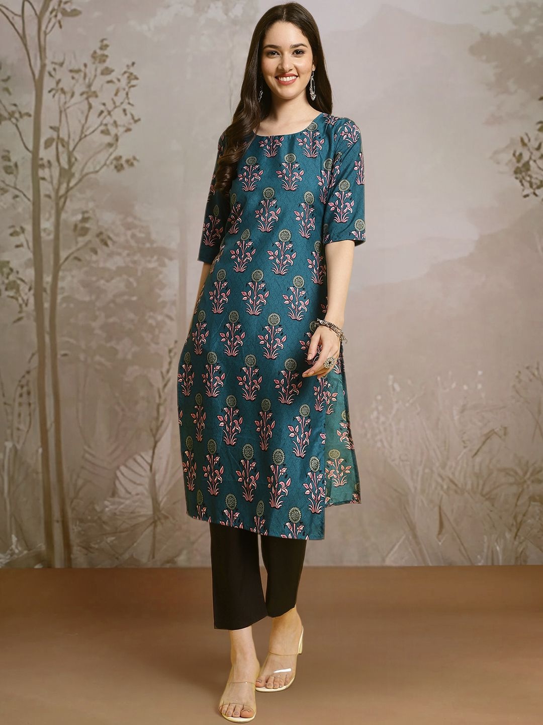 

7Threads Ethnic Motifs Printed Round Neck Straight Kurta With Trouser, Blue