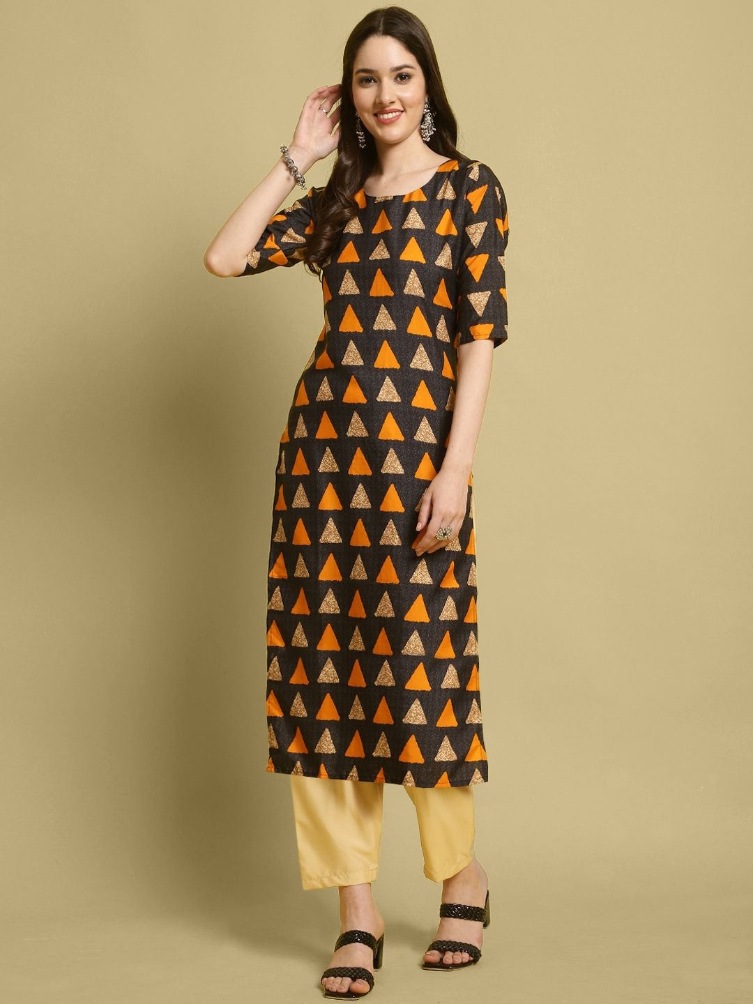 

7Threads Geometric Printed Round Neck Kurta With Trousers, Black