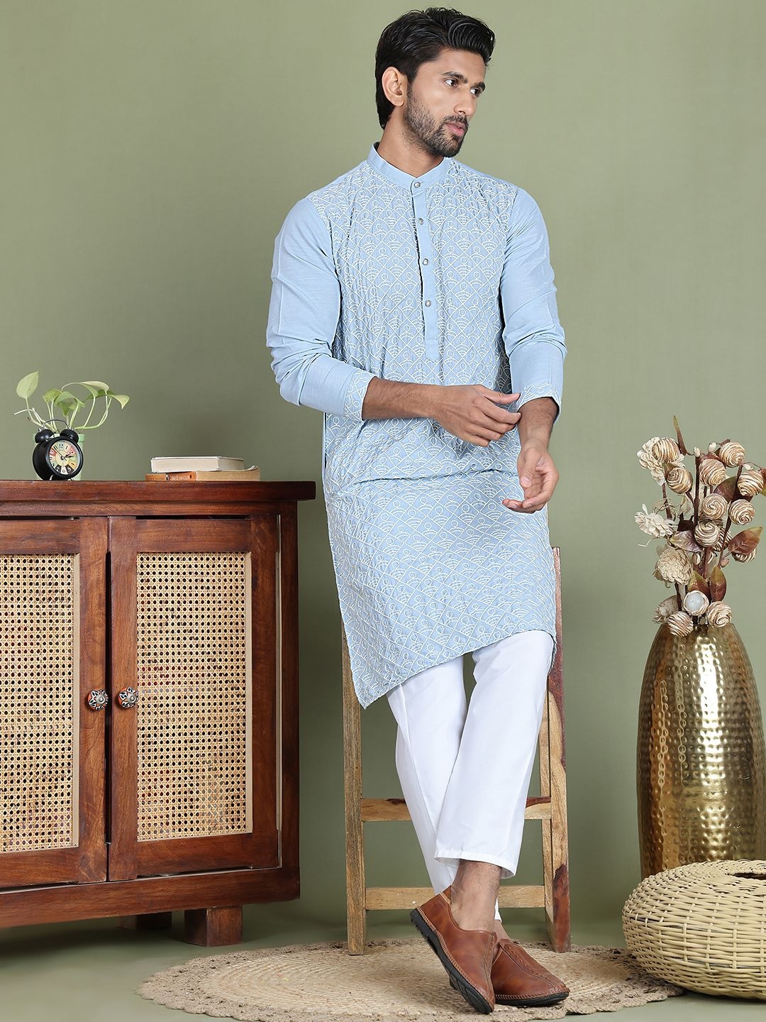 

Anouk Blue Geometric Embroidered Chikankari Straight Kurta With Pyjama