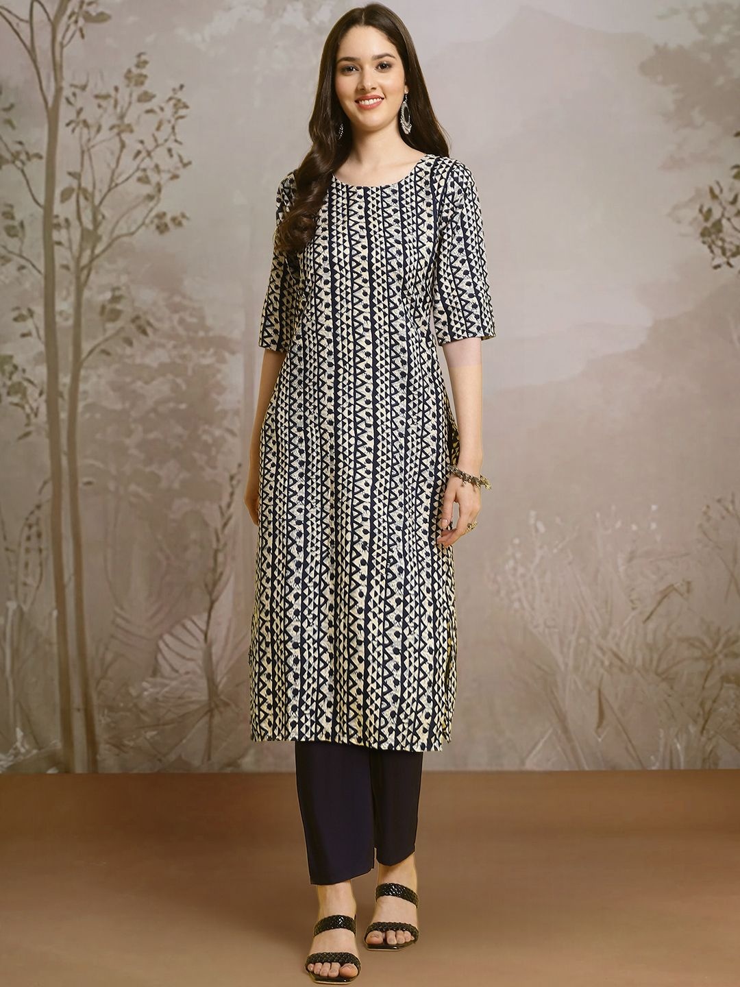 

7Threads Geometric Printed Round Neck Straight Kurta With Trousers, White