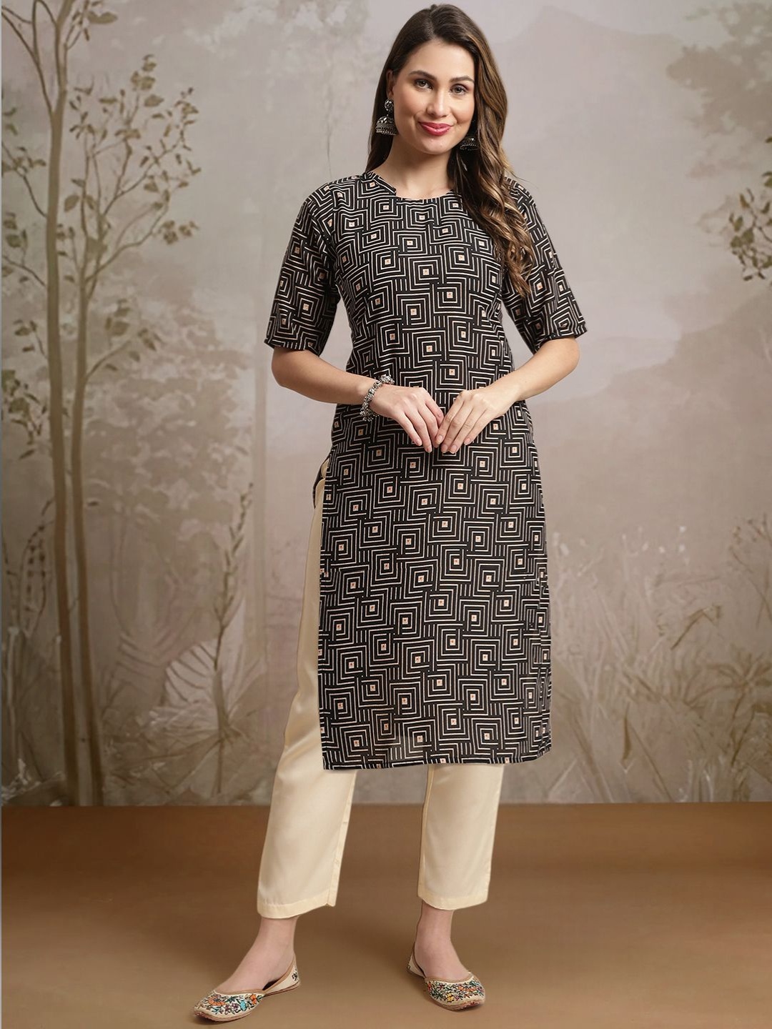 

7Threads Geometric Printed Round Neck Straight Kurta With Trouser, Black