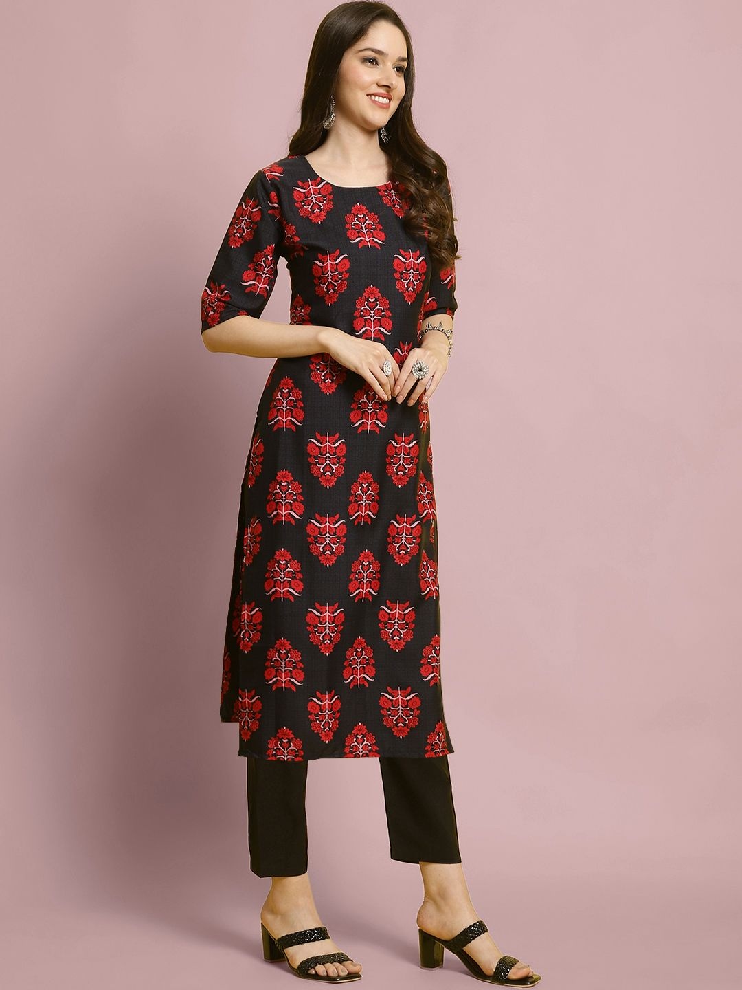 

7Threads Floral Printed Straight Kurta With Trouser, Black