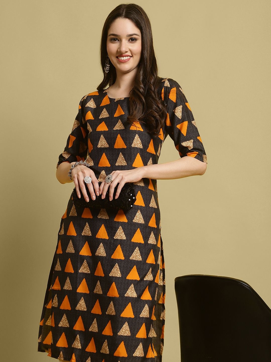 

7Threads Geometric Printed Straight Kurta With Trouser, Black