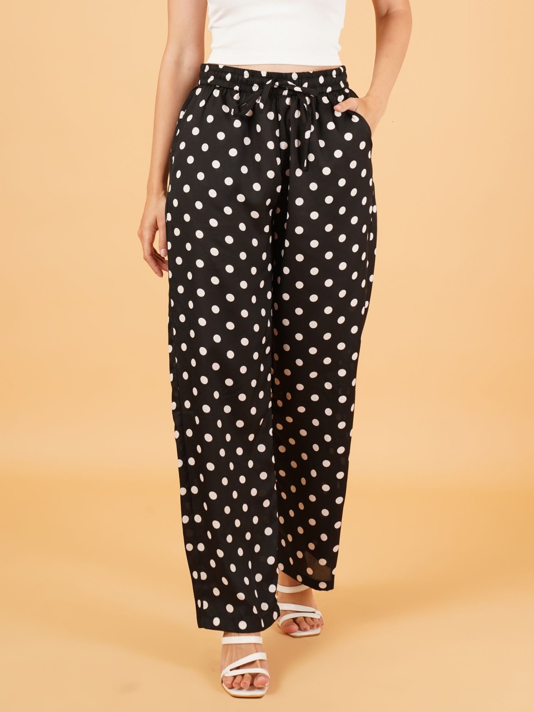 

HERE&NOW Women Polka Dot Printed Mid Rise Trousers, Black