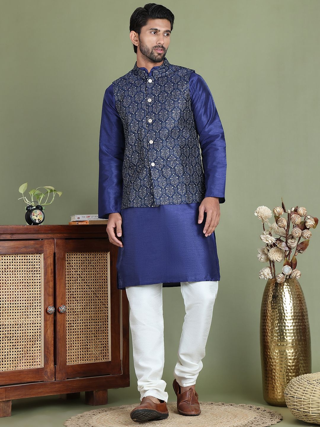 

Jompers Ethnic Motifs Printed Mandarin Collar Straight Kurta With Churidar & Nehru Jacket, Navy blue