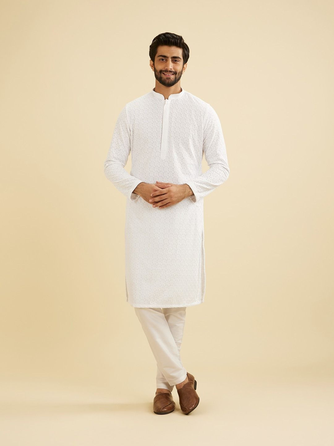 

Manyavar Men Ethnic Motifs Embroidered Mandarin Collar Straight Kurta With Pyjamas, White