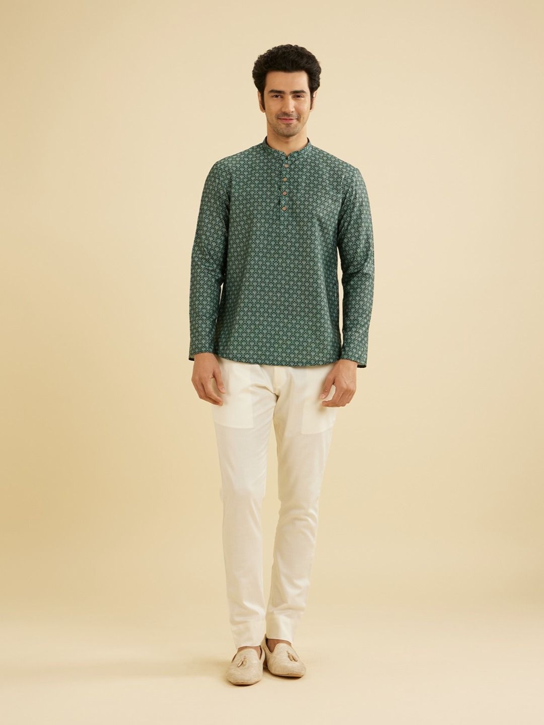 

Manyavar Men Printed Thread Work Short Kurta, Green