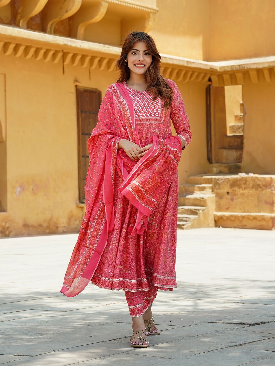 

Jaitpuriya Floral Printed Pure Cotton Gotta Patti Anarkali Kurta With Trouser & Dupatta, Pink