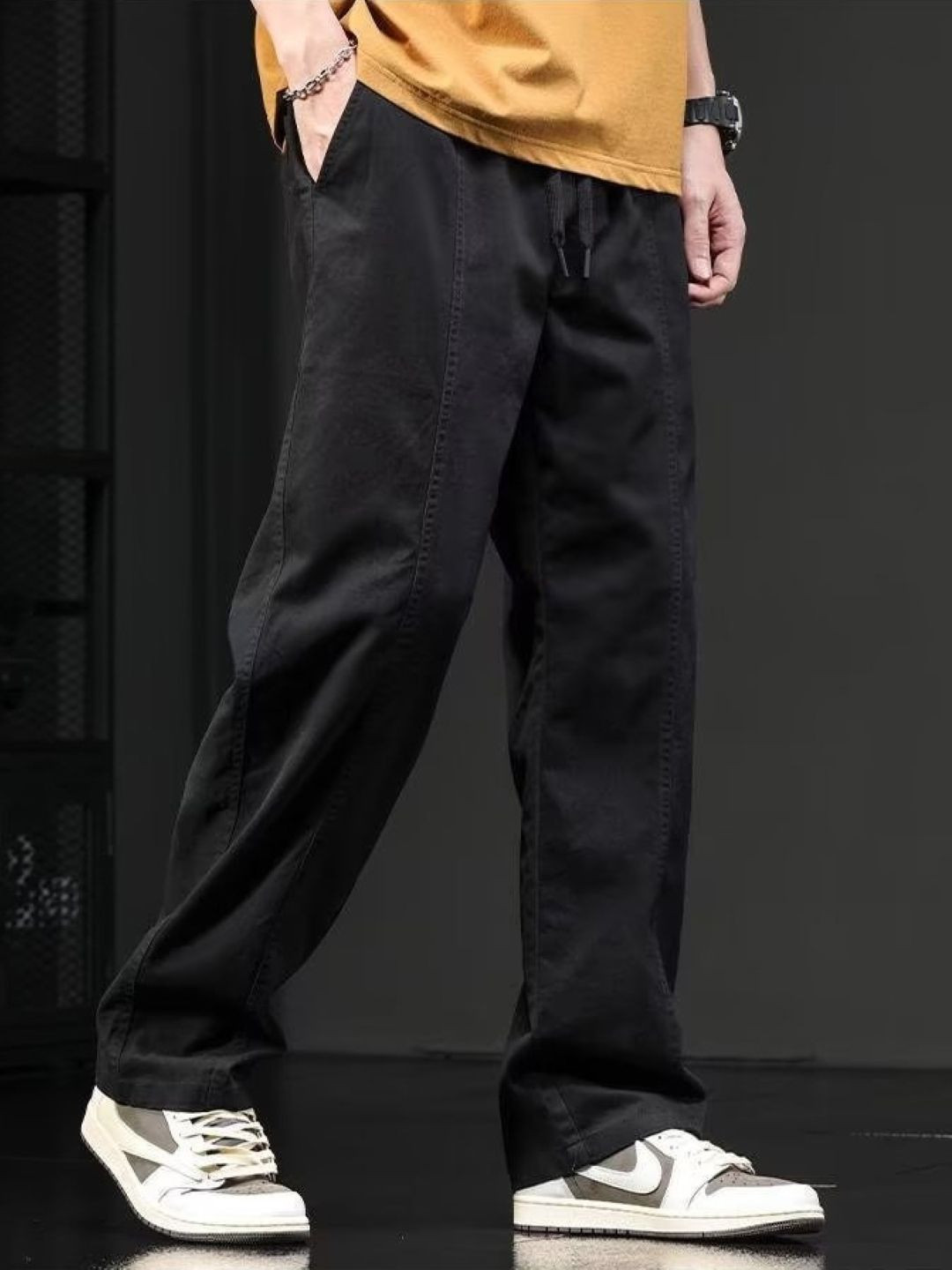 

StyleCast Men Original Mid-Rise Regular Fit Trousers, Black