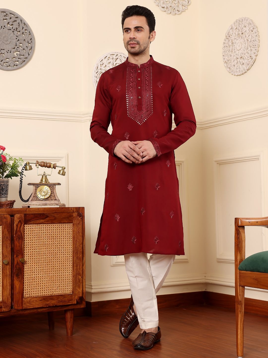 

MULTI SHADES Ethnic Motifs Embroidered Sequinned Straight Kurta With Trouser, Red