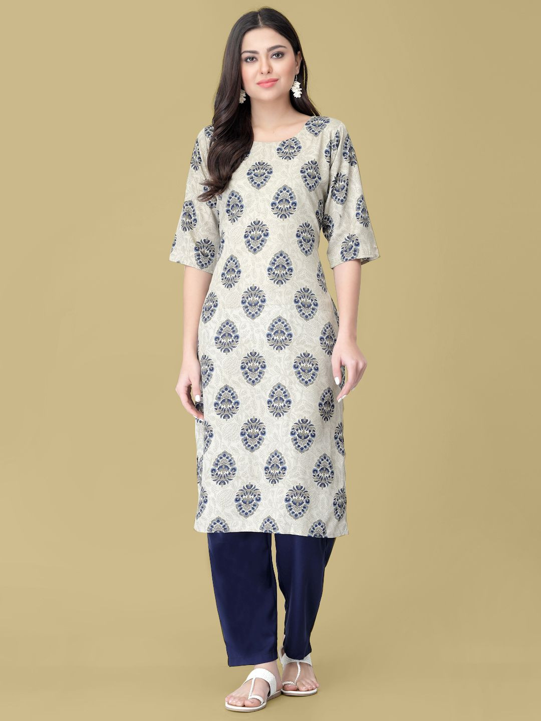 

7Threads Floral Printed Round Neck Regular Straight Kurta With Trouser, White