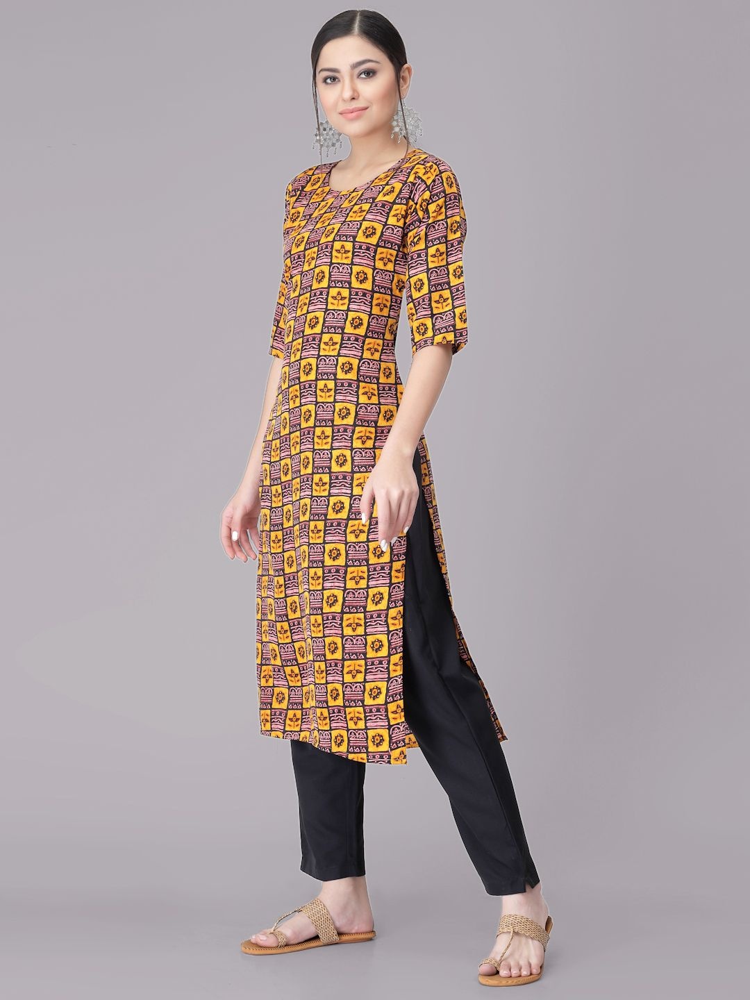 

7Threads Ethnic Motifs Printed Round Neck Straight Kurta With Trousers, Yellow