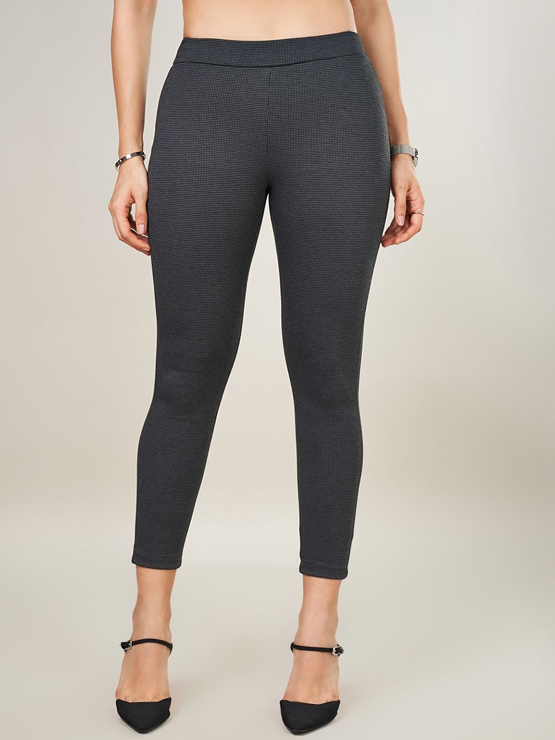 

Annabelle by Pantaloons Women Skinny Fit Trousers, Black