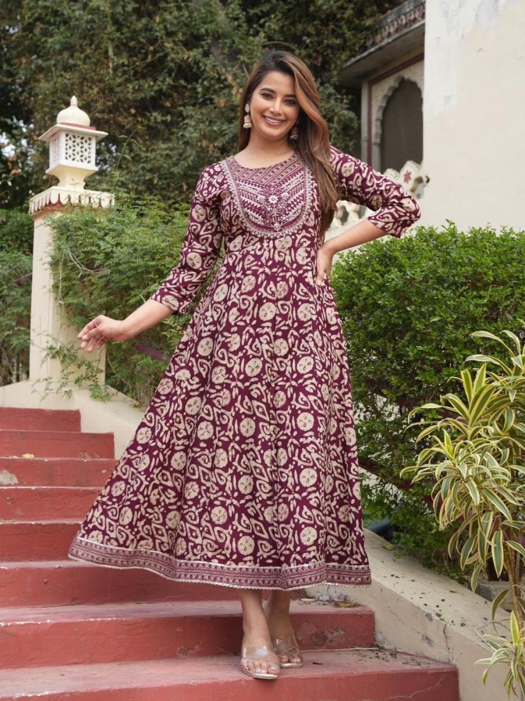 

DARVIKAA COLLECTION Geometric Printed Panelled Mirror Work Anarkali Kurta, Maroon