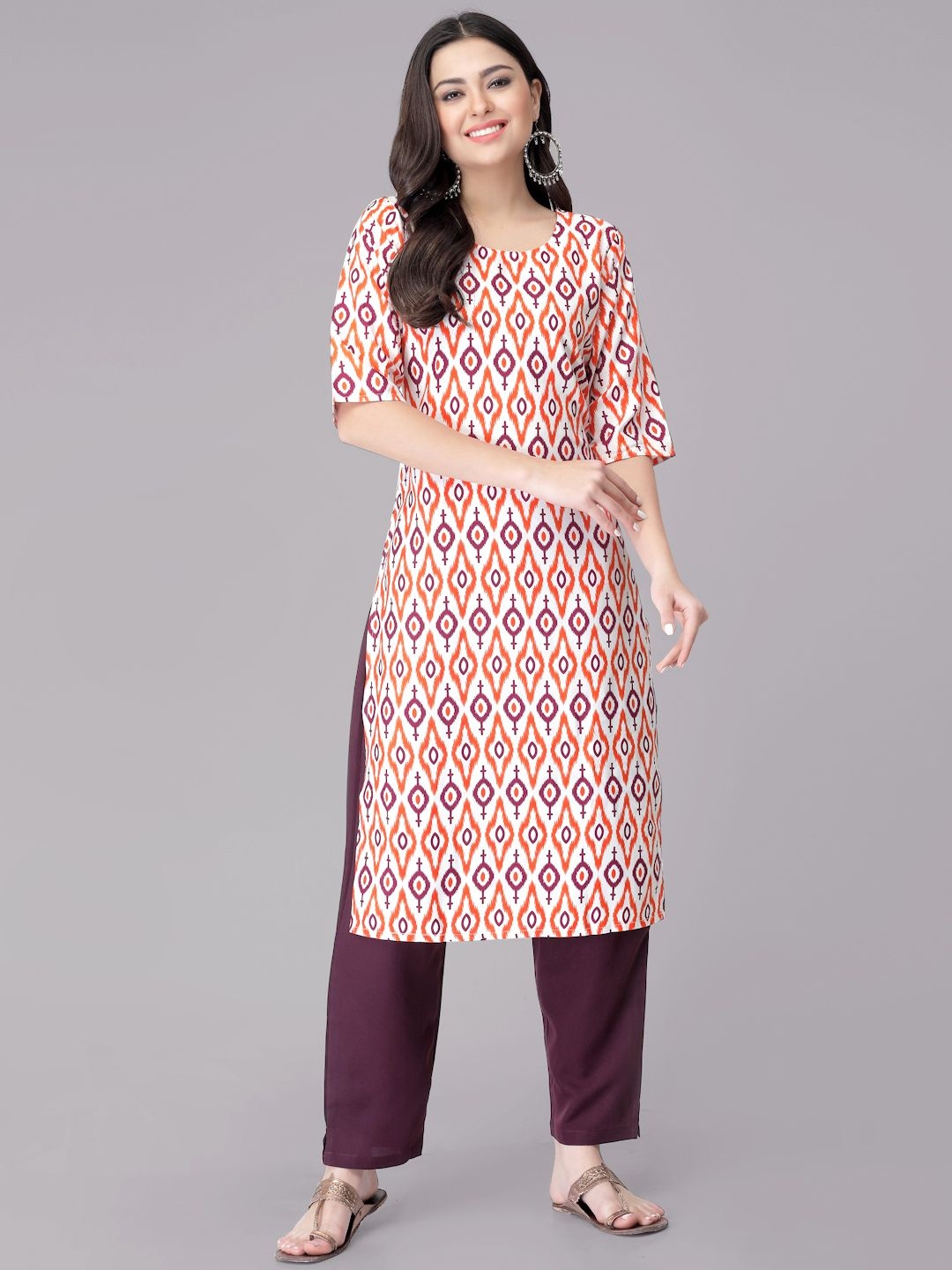 

7Threads Geometric Printed Round Neck Straight Kurta With Trousers, Orange