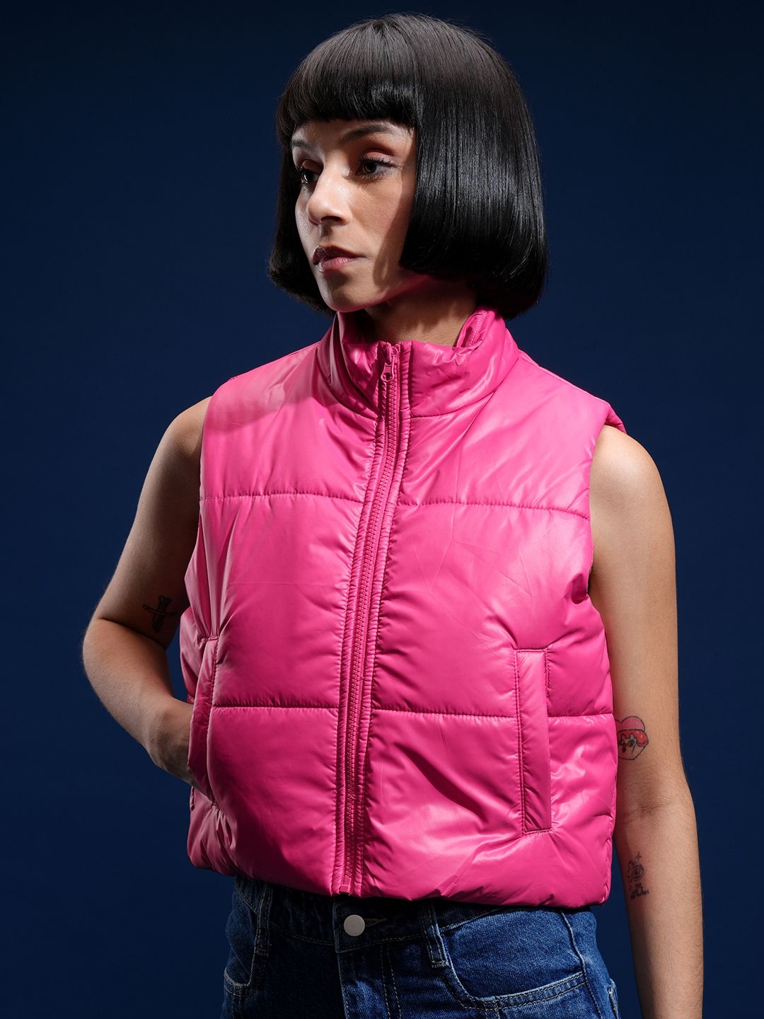 

Tokyo Talkies Women Solid Crop Puffer Jacket, Pink