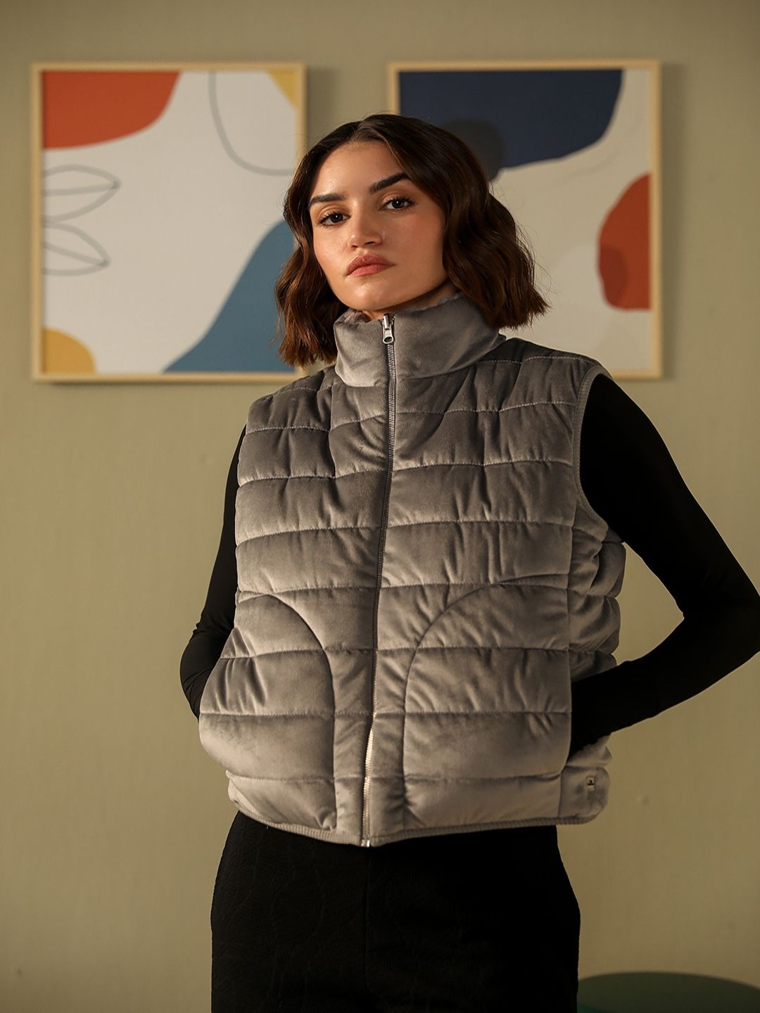 

Muvazo Women Mock Collar Solid Casual Gilet Reversible Jacket, Grey