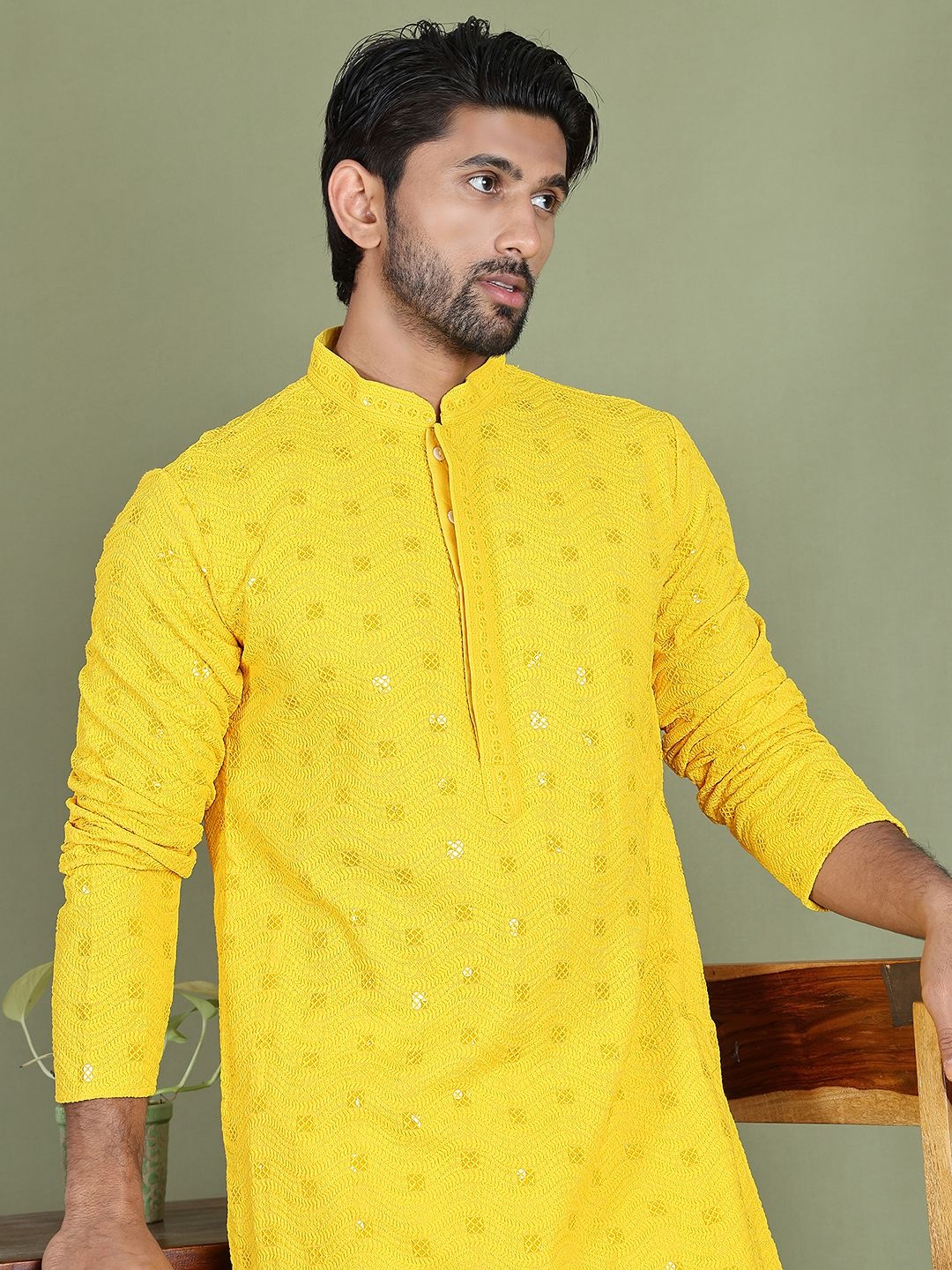 

Jompers Embroidered Sequinned Mandarin Collar Straight Kurta, Yellow