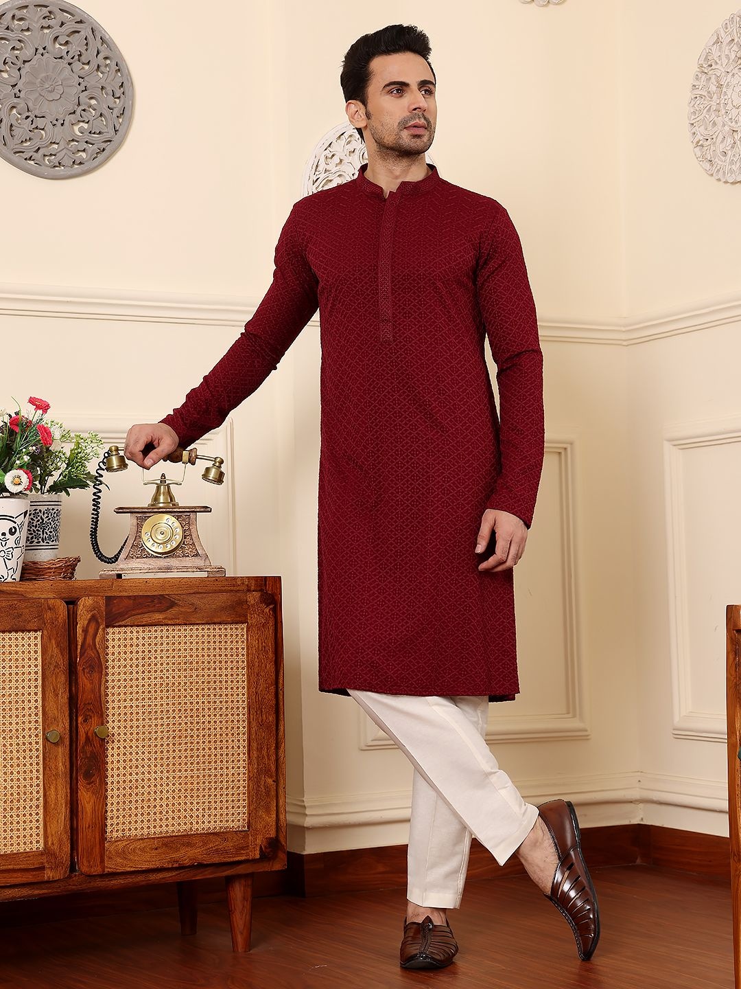 

MULTI SHADES Geometric Mandarin Collar Straight Chikankari Work Kurta With Churidar, Red