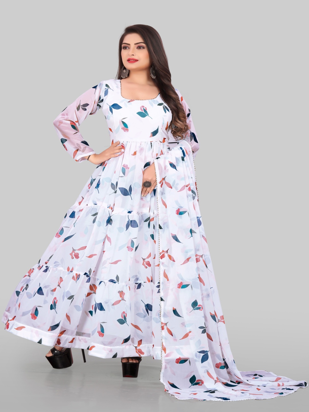 

GRISHU COLLECTION Floral Printed Silk Georgette Anarkali Kurta With Trousers And Dupatta, White