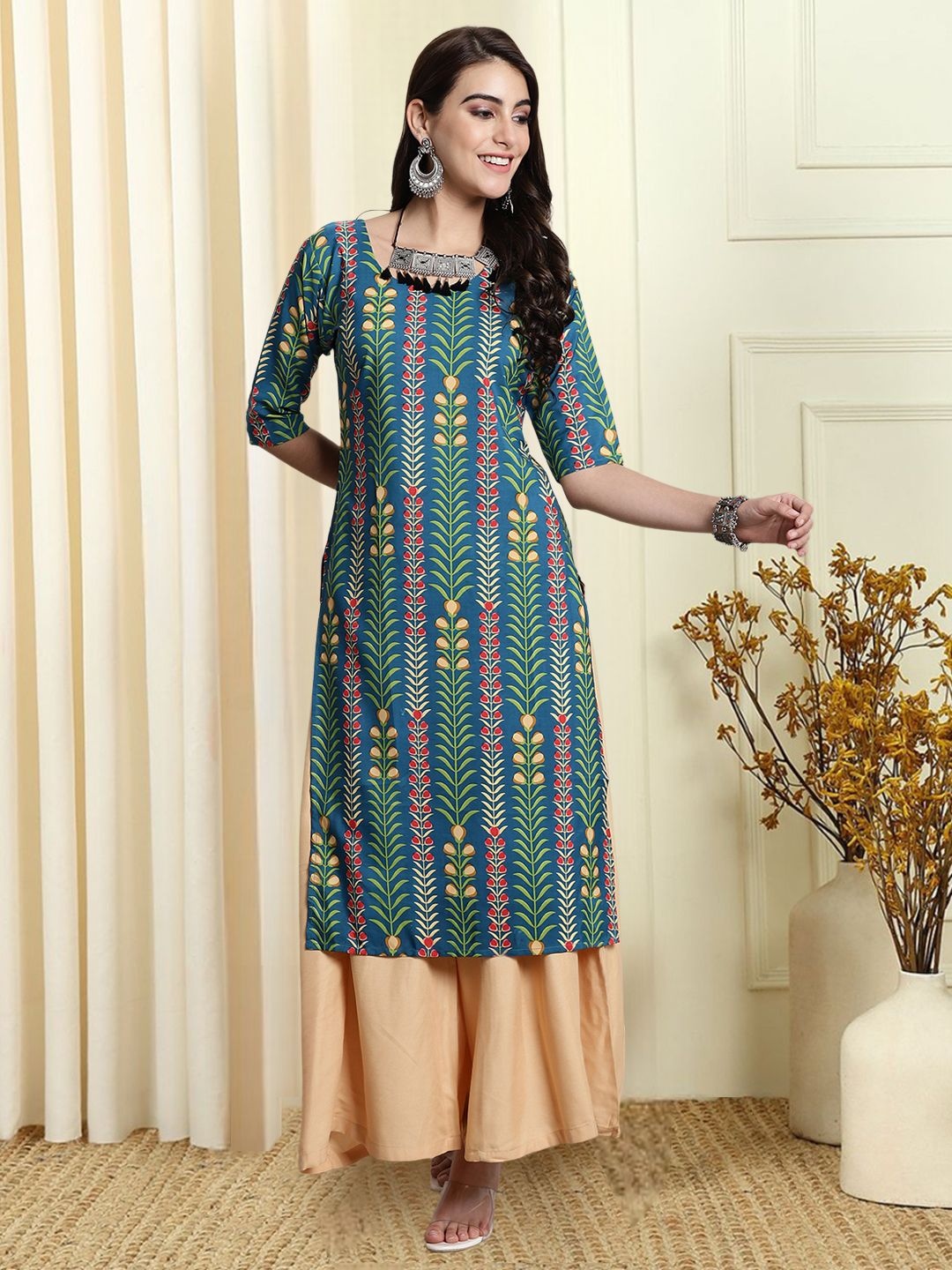 

7Threads Ethnic Motifs Printed Round Neck Kurta, Green